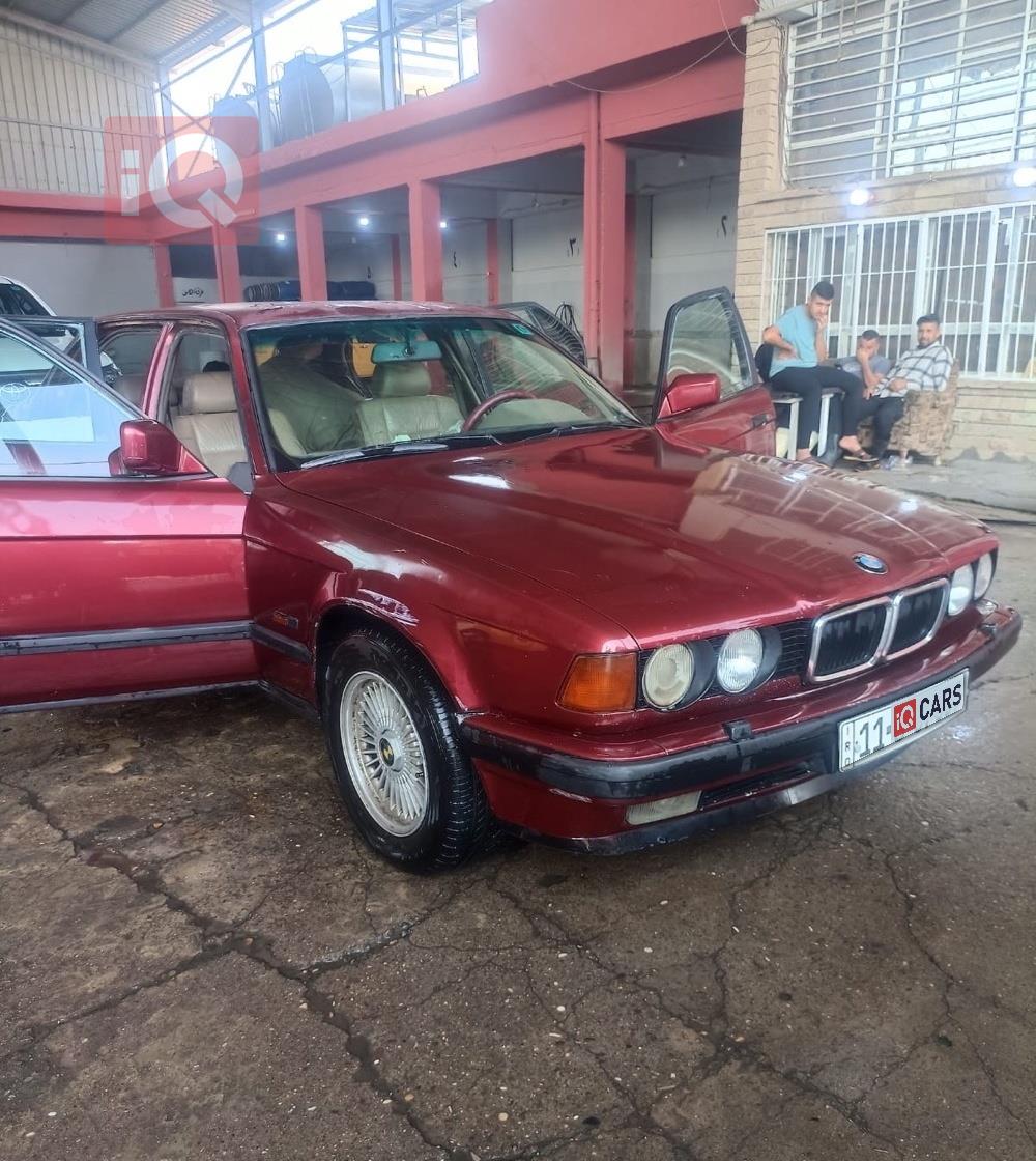 بي ام دبليو 8 الفئة